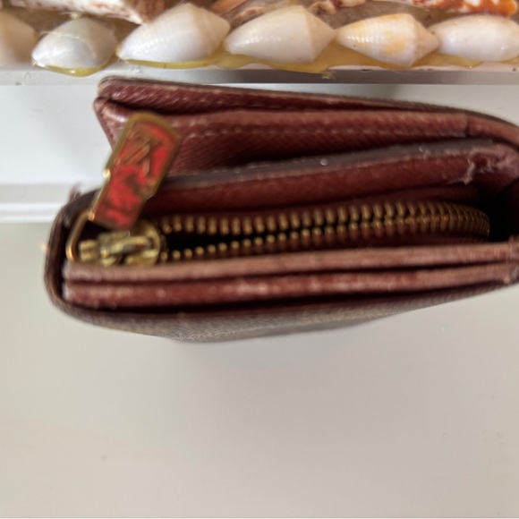 Louis Vuitton Porte Monnaie Tresor Monogram Wallet - Picture 5 of 12